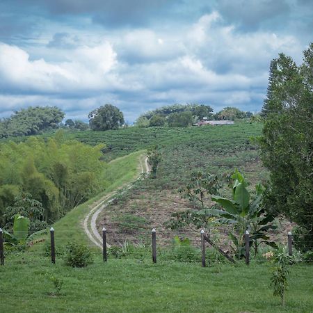 Finca Hotel Heron Кимбая Екстериор снимка