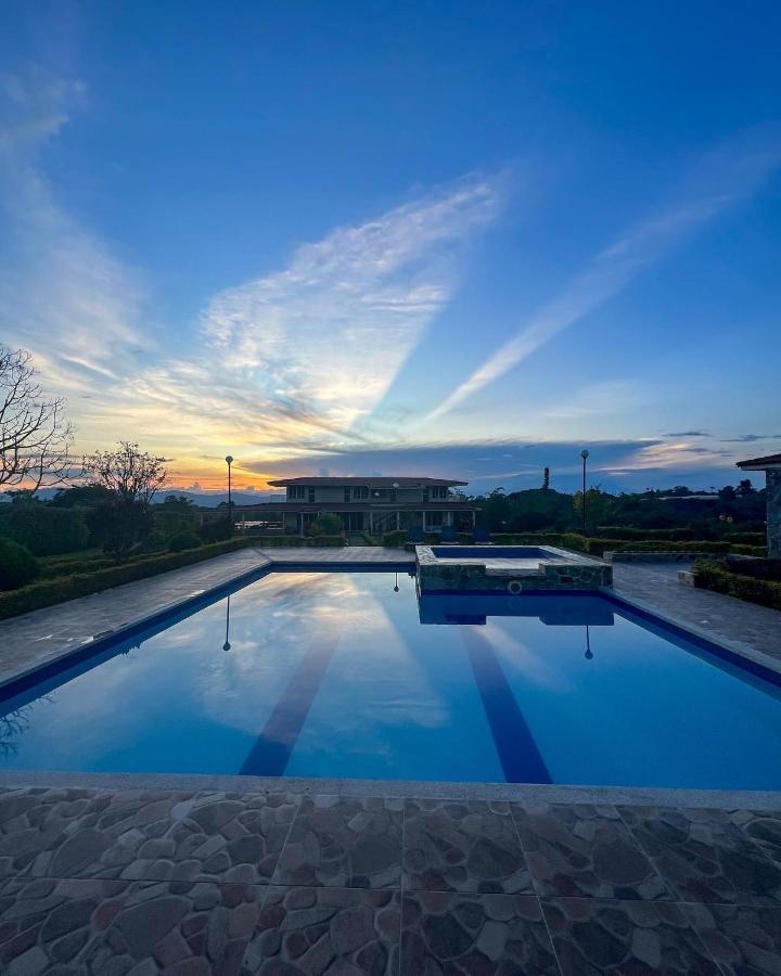 Finca Hotel Heron Кимбая Екстериор снимка