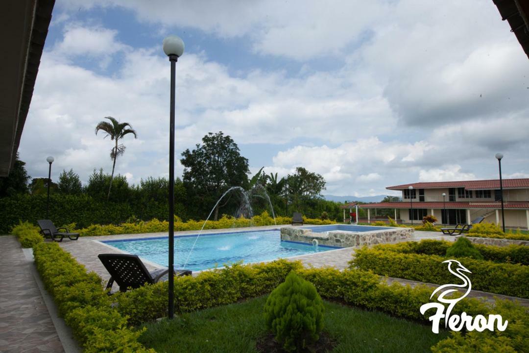Finca Hotel Heron Кимбая Екстериор снимка