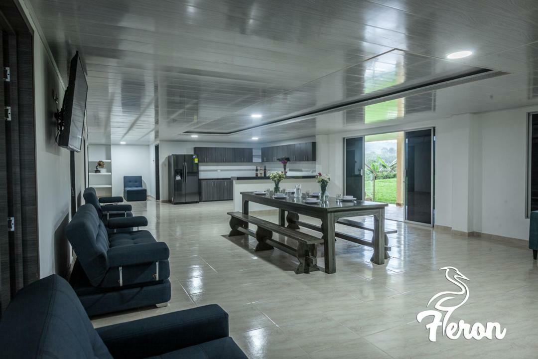 Finca Hotel Heron Кимбая Екстериор снимка