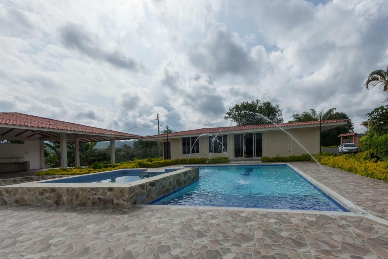 Finca Hotel Heron Кимбая Екстериор снимка